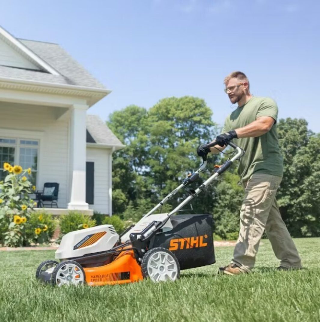 Stihl RMS348V (SET) 36V Battery Self Propelled 18'' Lawnmower
