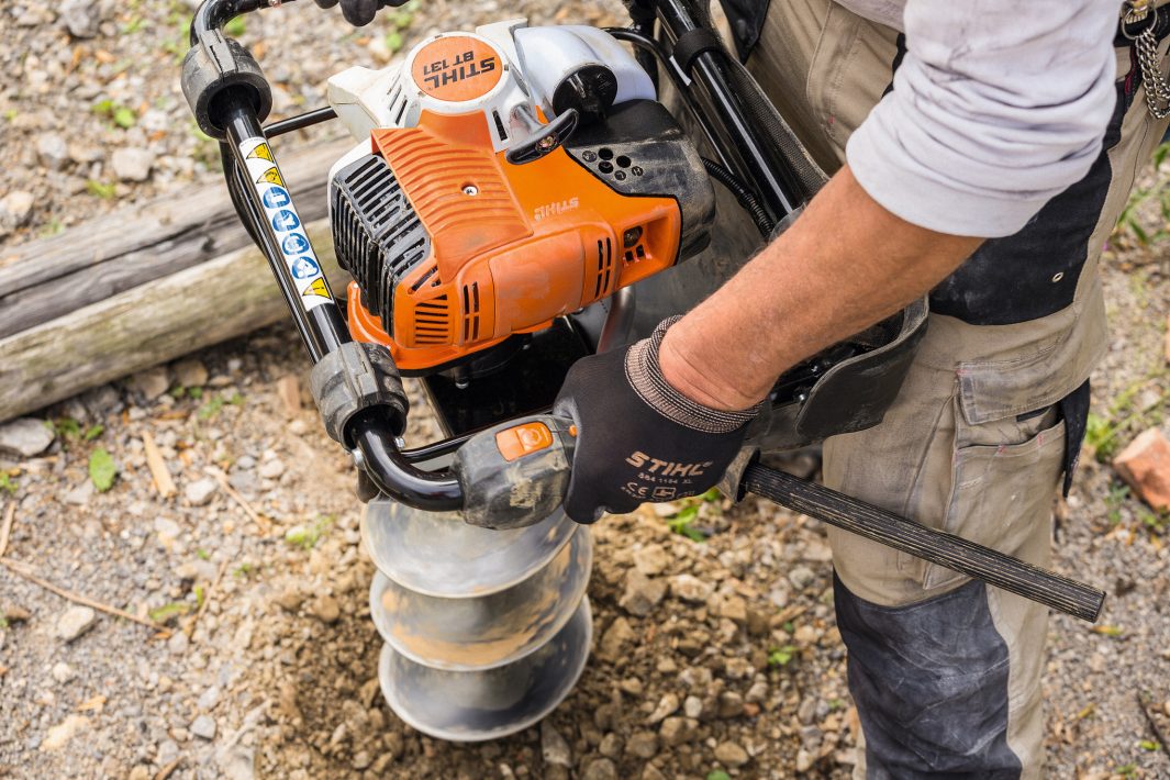 STIHL BT131 One Person Auger (Powerhead only)