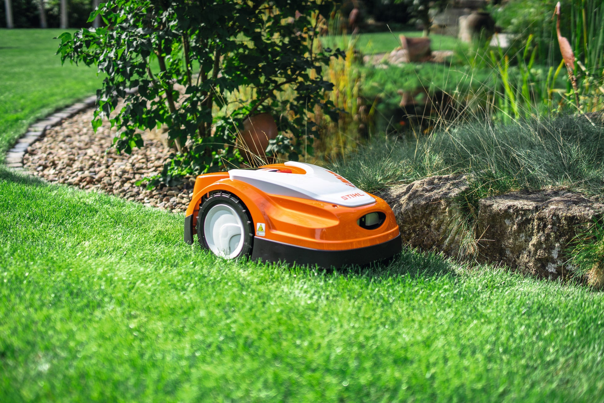 STIHL® RMI 422 Robotic Mower – Alberta Small Engine Services Ltd